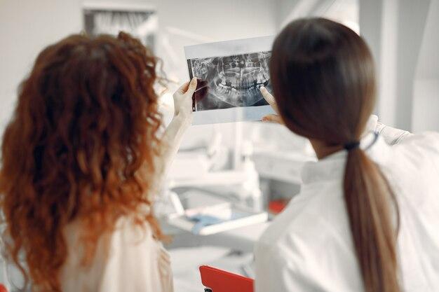 10颗种牙费用_牙齿种植大概价钱_牙齿种植的费用