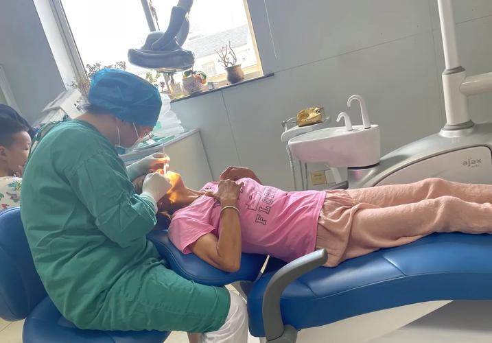 南京看口臭去口腔科还是消化科?一张表讲清到底该挂哪个号